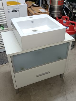 Mueble de baño con lavabo