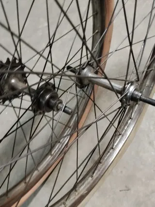 Llantas antiguas 500A Varillas