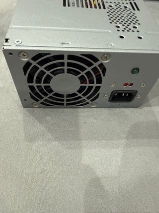 Fuente de Alimentación HP