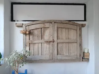 Ventana antigua de madera
