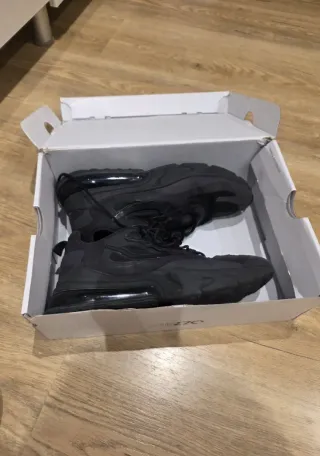 Nike Air Max 270 React Talla 42