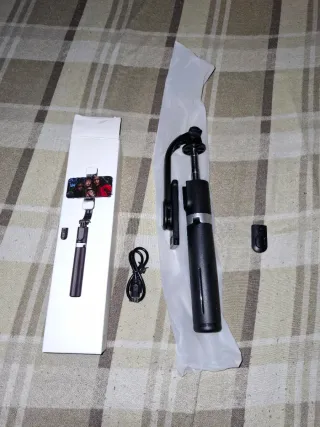 Treppiede selfie stick con telecomando