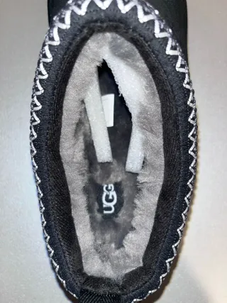 Pantuflas UGG Tasman Negras Talla 39