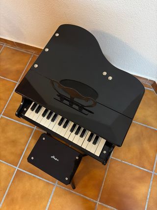 Piano Infantil Hape Madera Cola Negro