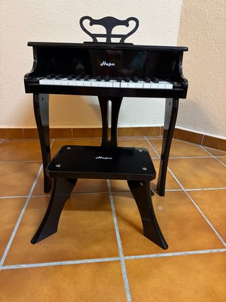 Piano Infantil Hape Madera Cola Negro