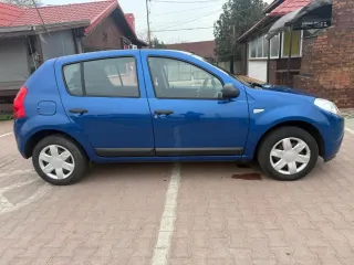 Dacia Sandero 2011