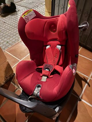 Silla de coche Cybex Sirona Roja