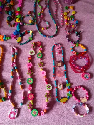 Collezione di collane e bracciali per bambini