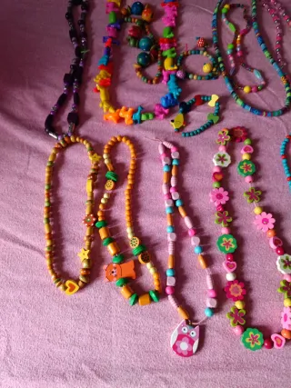 Collezione di collane e bracciali per bambini