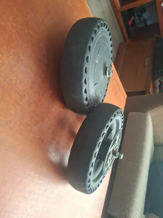 Ruedas antipinchazos patinete eléctrico