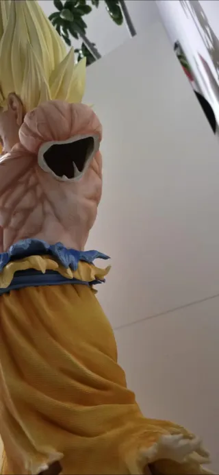 Goku SSJ Namek Resina 1/2 Infinite Studio
