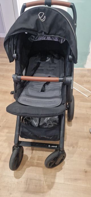 Carrito Jane Muum Duo con passeggino e ovetto nero