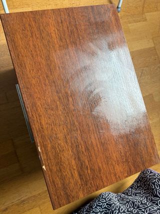 Due comodini in legno