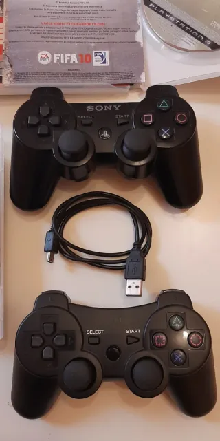 Set 2 Controller PS3 + 3 Giochi FIFA PES