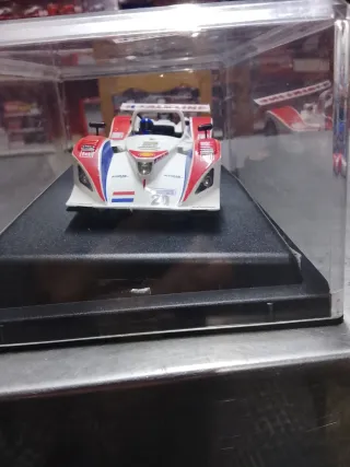 Scalextric Spirit Lola B2K/10 Elkhart Lake 2000