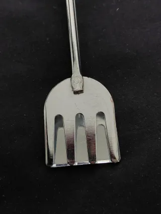 Pinzas Barbacoa Metal y regalo otra