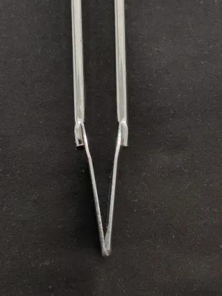 Pinzas Barbacoa Metal y regalo otra