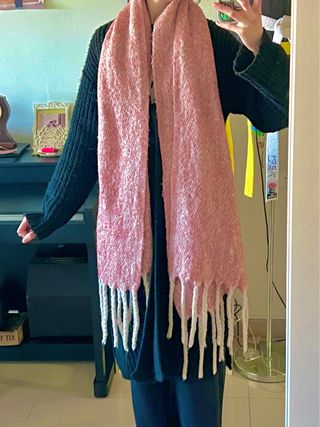 LIQUIDACIÓN: Bufanda rosa de cachemira con flecos