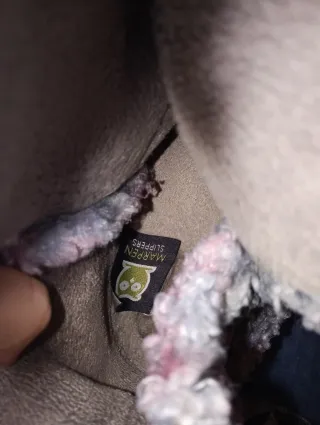 Zapatillas de casa grises y rosas