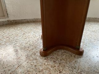 Mesa redonda extensible de madera