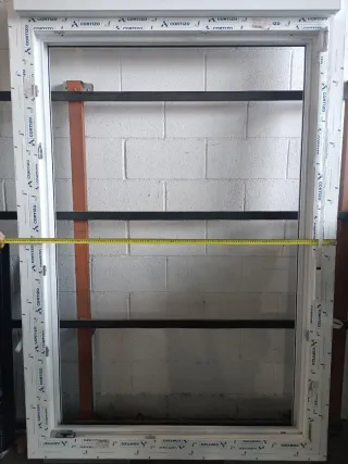 Ventana balconera PVC practicable