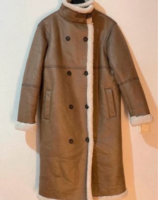 Abrigo doble faz efecto piel