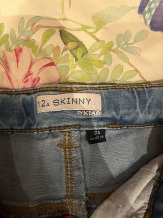 Pantalón vaquero niña skinny