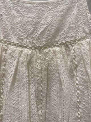 Blusa tirantes encaje bordado