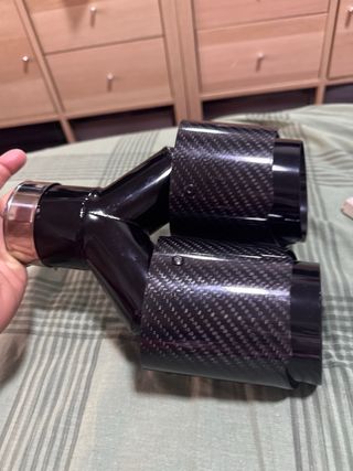 Embellecedor Doble Tubo Escape Carbono