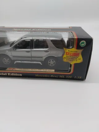 Maisto Mercedes Benz ML 320 1:18