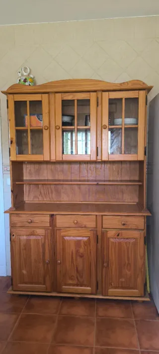 Mueble de cocina madera y cristal