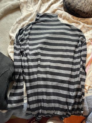 Jersey de cuello alto a rayas