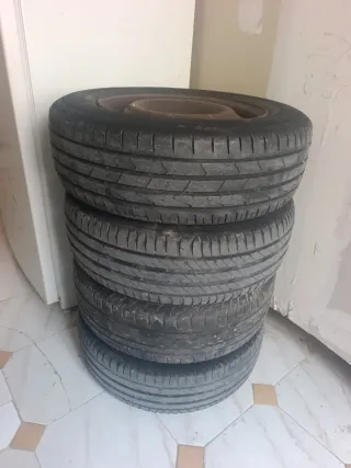 4 Ruedas Coche 195/65R15 91H