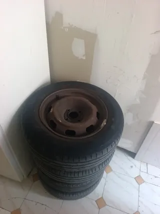 4 Ruedas Coche 195/65R15 91H