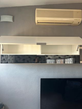 Mueble TV blanco y negro con 2 cajones