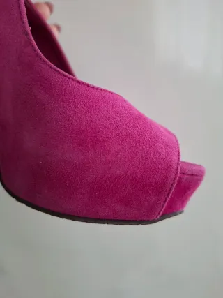 Scarpe con tacco fucsia