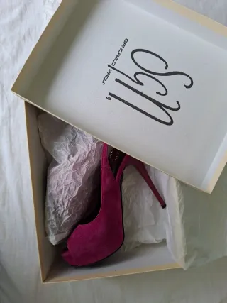 Scarpe con tacco fucsia