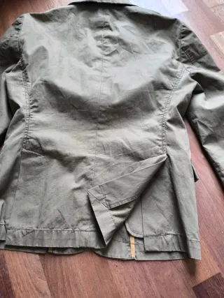 Chaqueta americana con  detalles