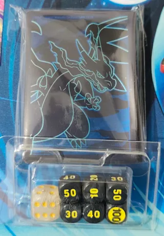 Pack Pokémon TCG Mega Lucario y Charizard