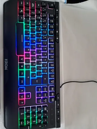 Tastiere e cuffie da gioco KROM RGB