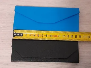 1€ Lote 2 porta gafas plegables