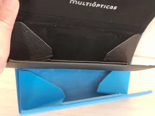 1€ Lote 2 porta gafas plegables