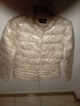 Cazadora acolchada beige/dorada Talla S