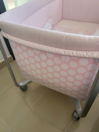 Minicuna rosa con osito