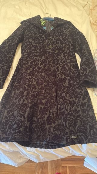 Abrigo Desigual Negro Talla 36