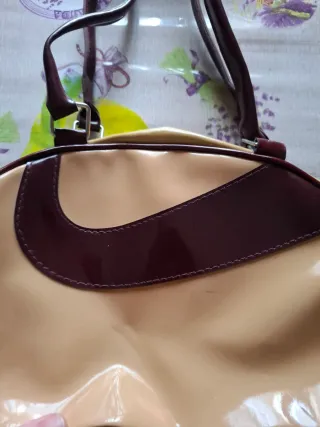 Borsetta vintage lucida anni 90 beige/ bordeaux