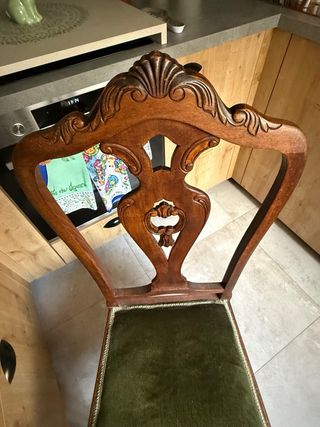 Sillas de comedor de madera y terciopelo