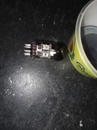 Válvula sovtek 6922 ECC88 / 6DJ8 / 6n23p-ev