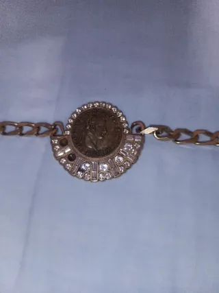 Medallón antiguo moneda romana con circonitas