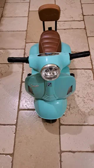 Piaggio Mini Vespa GTS Elettrica Azzurro